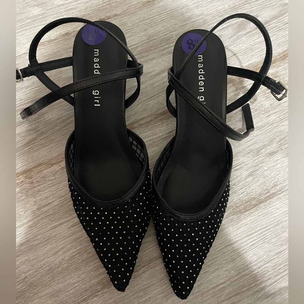 Mesh Pointed Kitten Heel - image 3